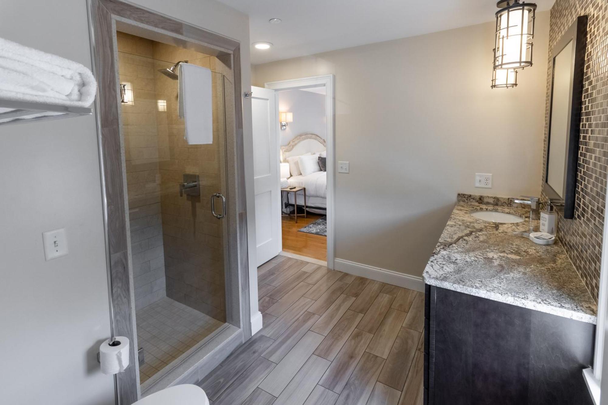The Newport Lofts - 617 Thames Street Apartman Kültér fotó