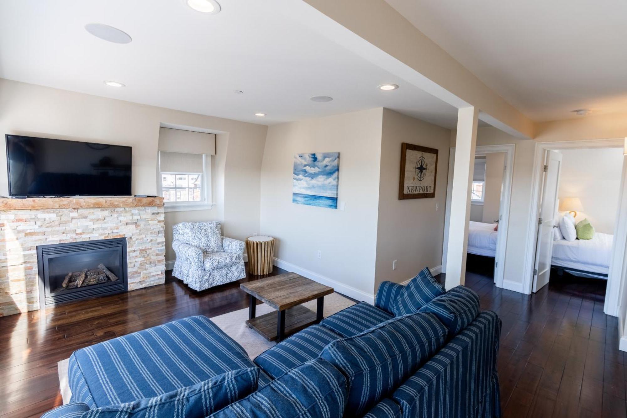 The Newport Lofts - 617 Thames Street Apartman Kültér fotó