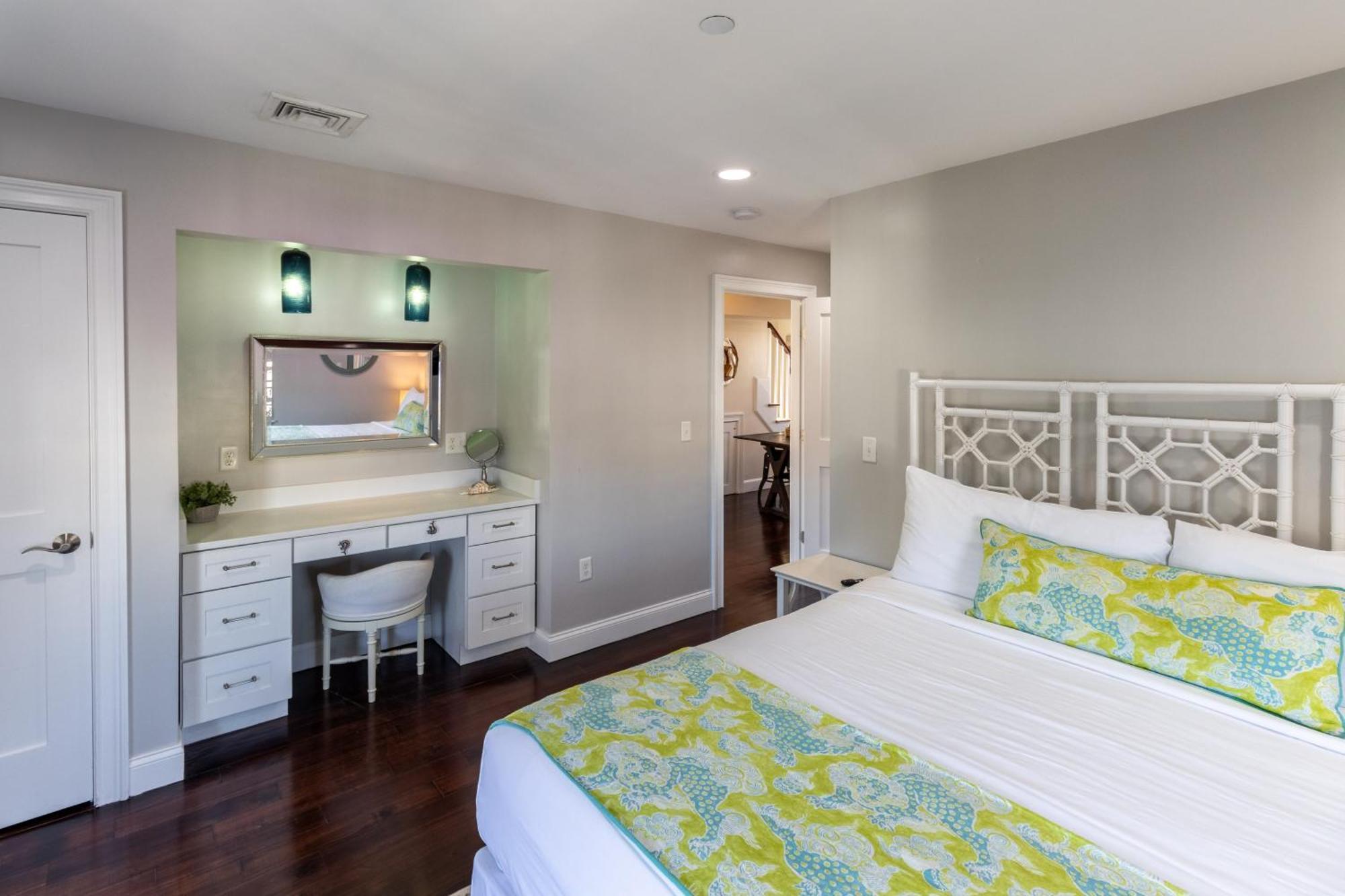The Newport Lofts - 617 Thames Street Apartman Kültér fotó