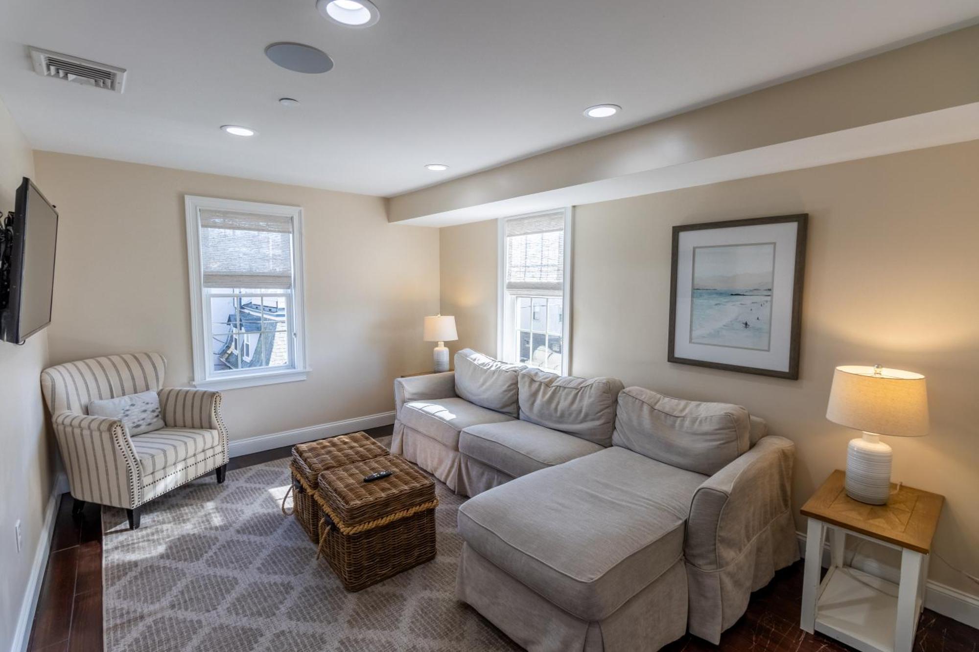 The Newport Lofts - 617 Thames Street Apartman Kültér fotó